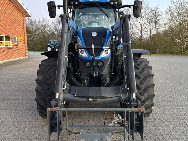 New Holland T7.175 AC + Quicke Q66