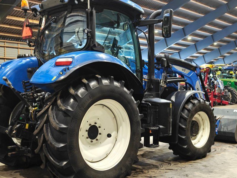 New Holland T7.175 AC !!! På vej ind !!!