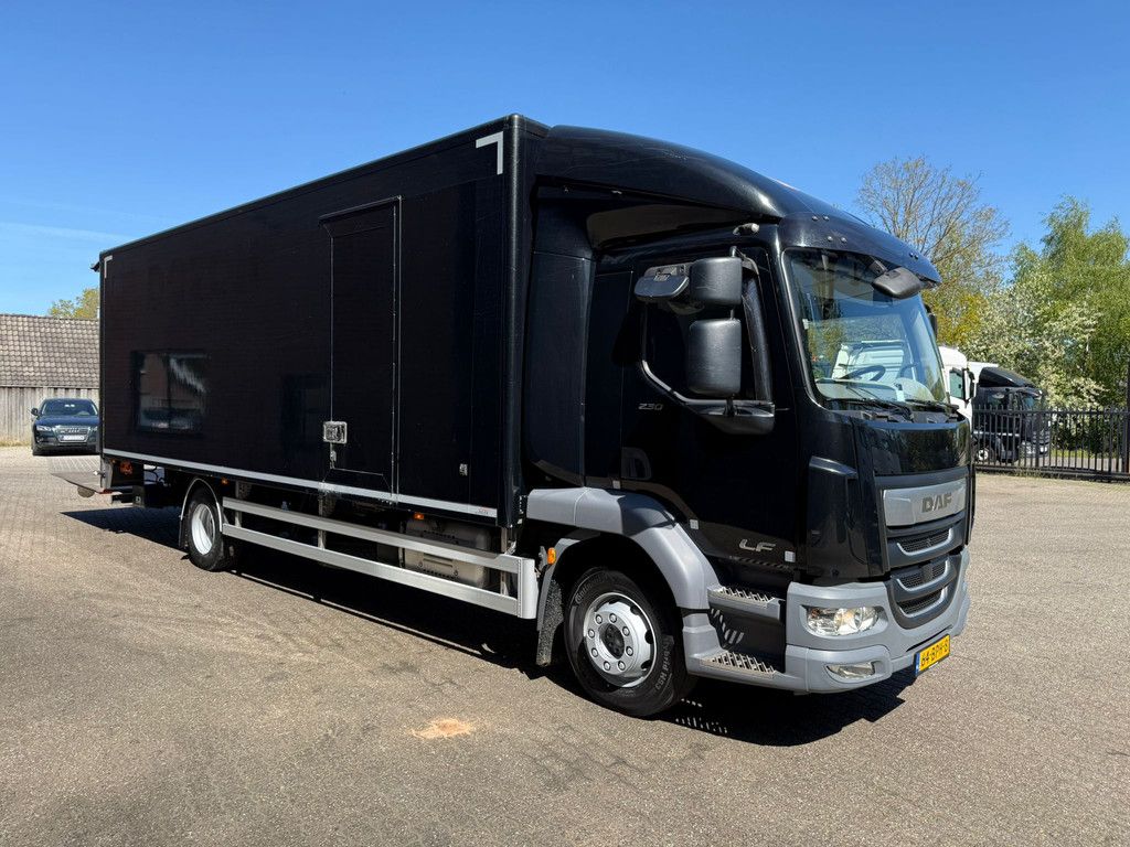 DAF LF 230 1500KG LBW, Zijdeur 368.850KM Top conditie APK/TUV 02-2027