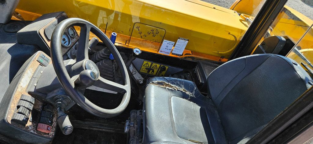 JCB 526 S