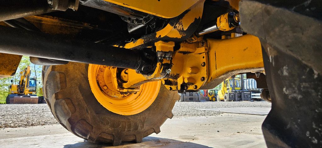 JCB 526 S