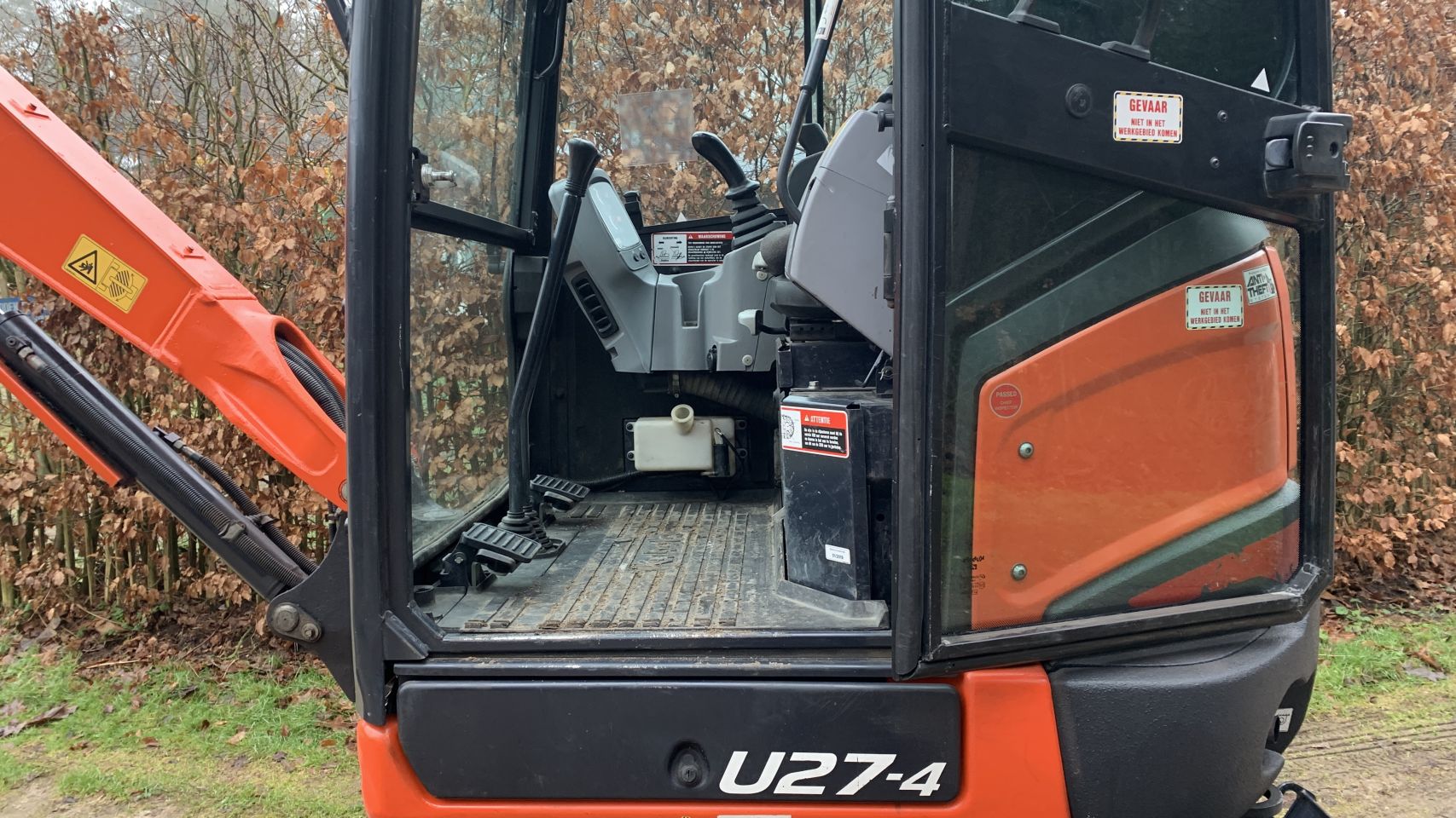 Kubota U27-4 Bj2019 3-Bakken Nieuw rijwerk
