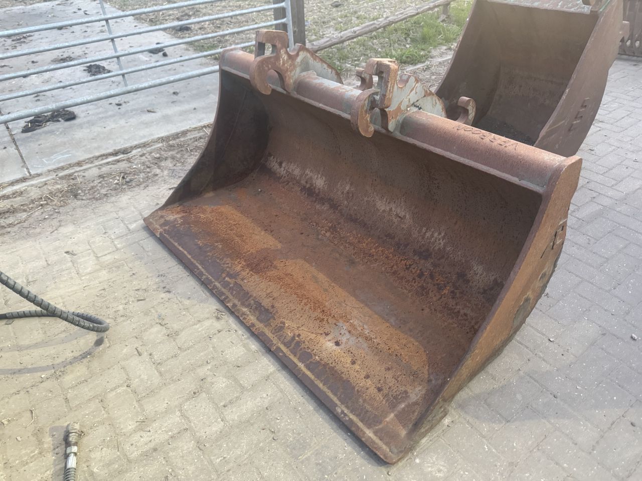 Cw 30 bakken diverse Brede bak slootbak riekbak puinriek