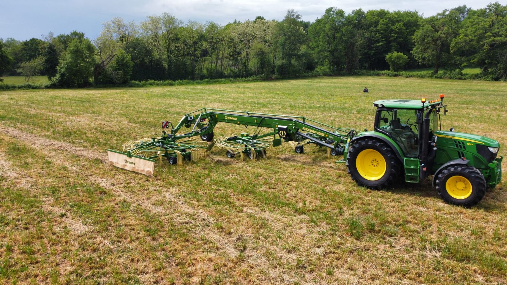 Krone Swadro TS 970 zij afleg hark
