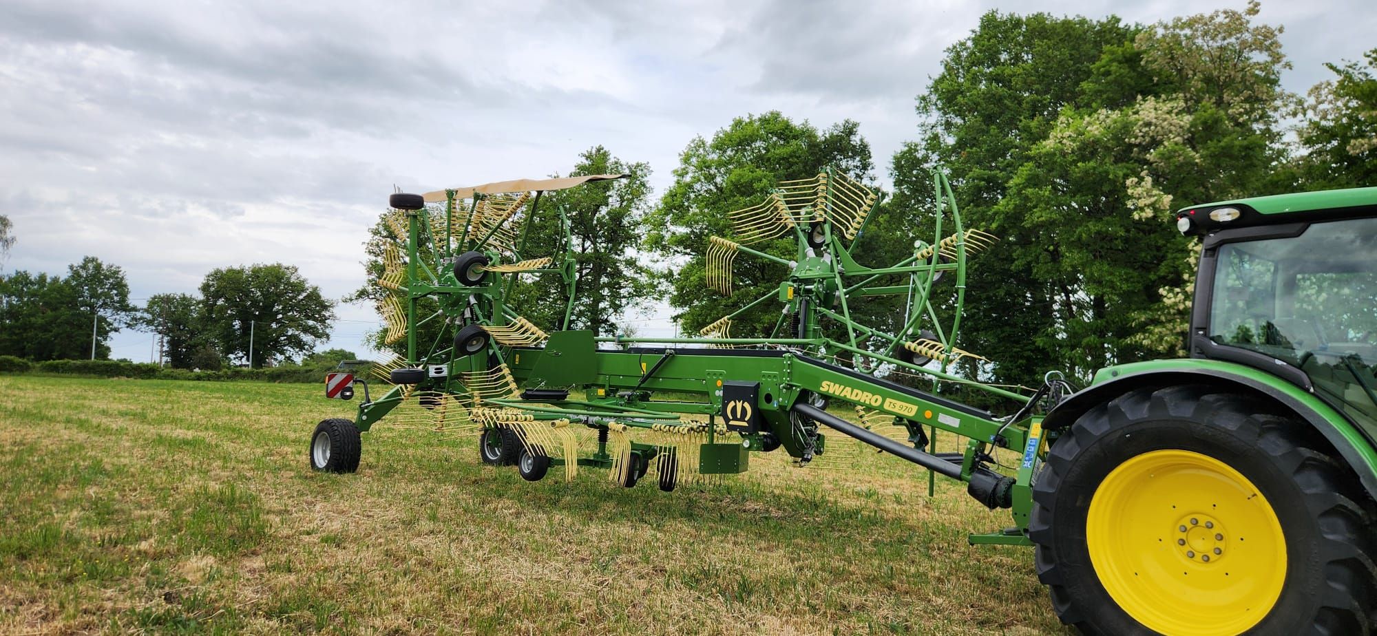Krone Swadro TS 970 zij afleg hark