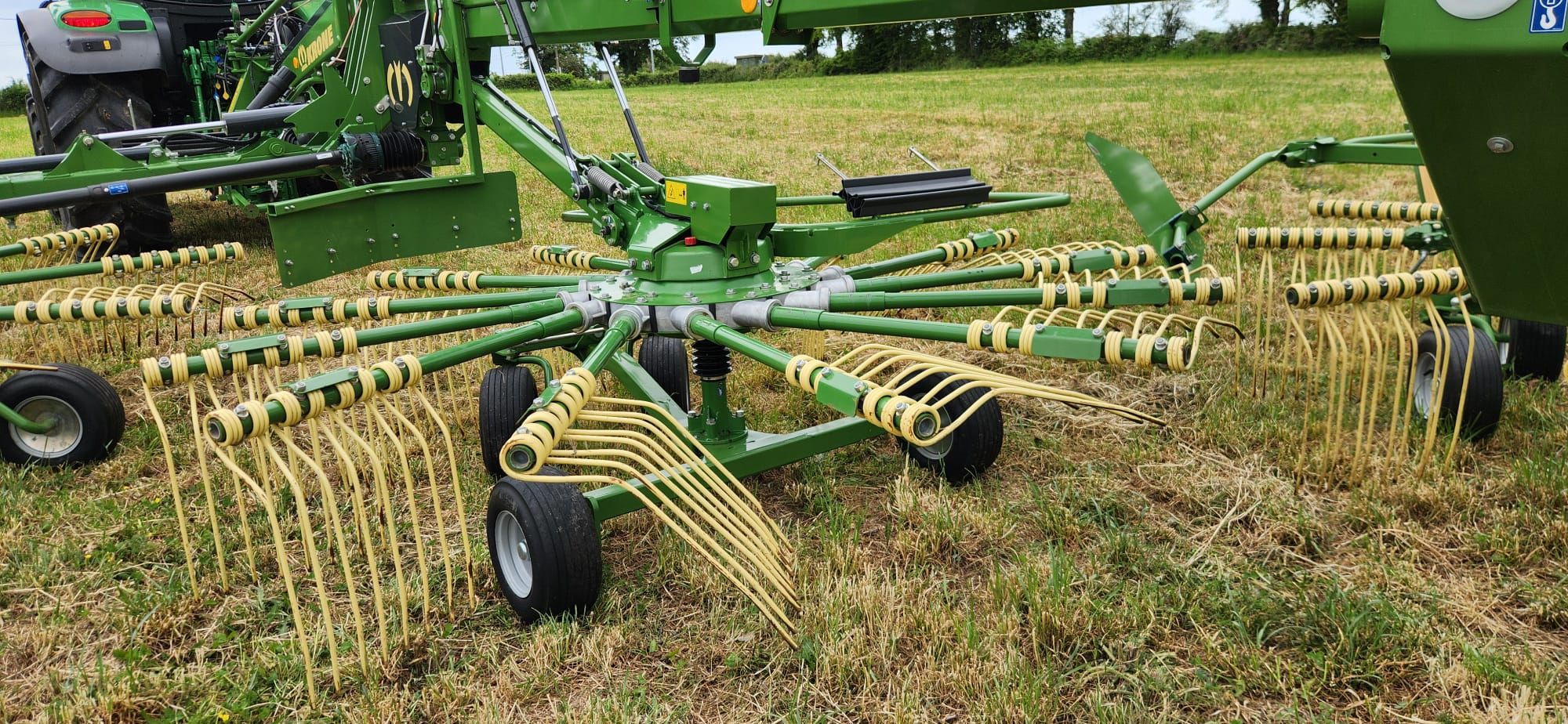 Krone Swadro TS 970 zij afleg hark