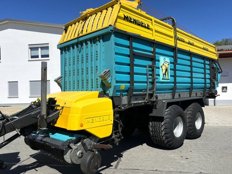 Mengele Rotobull 6000/2 mit großer 700/45-22,5 Bereifung und 18.000 kg z