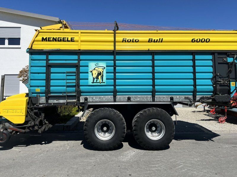 Mengele Rotobull 6000/2 mit großer 700/45-22,5 Bereifung und 18.000 kg z