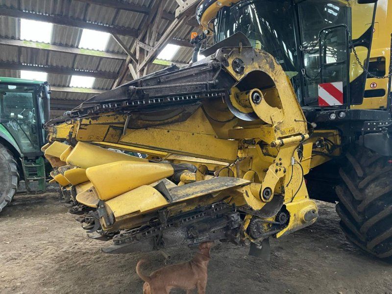 New Holland MF675W