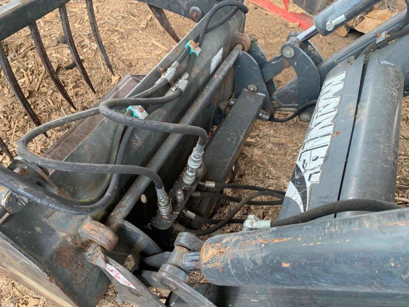 Kubota M108S