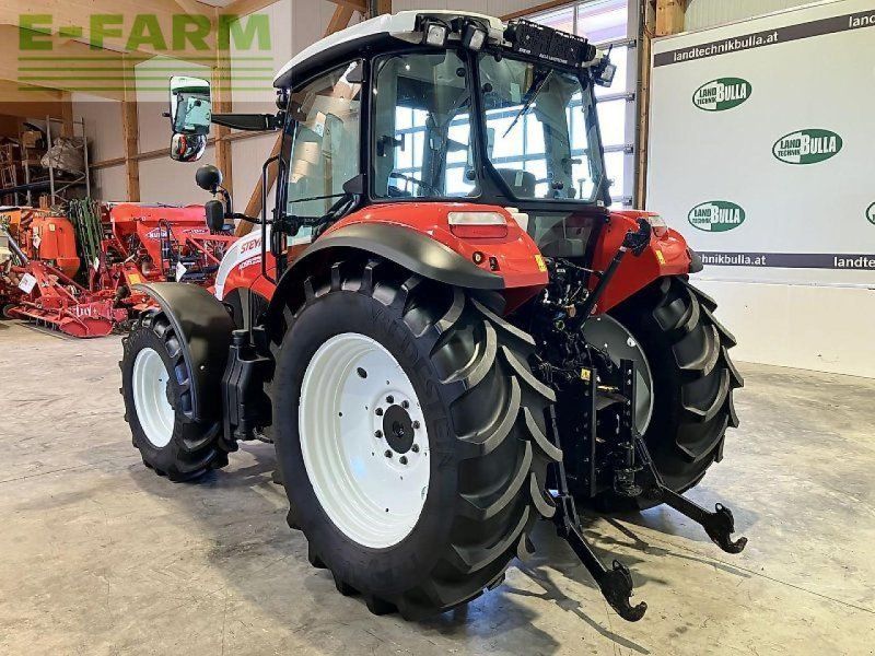 Steyr 4095 kompakt et profi