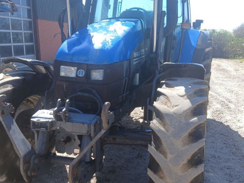New Holland TS 115 Turbo med ÅLØ Frontlæsser og Zudberg front TS 115 TURBO