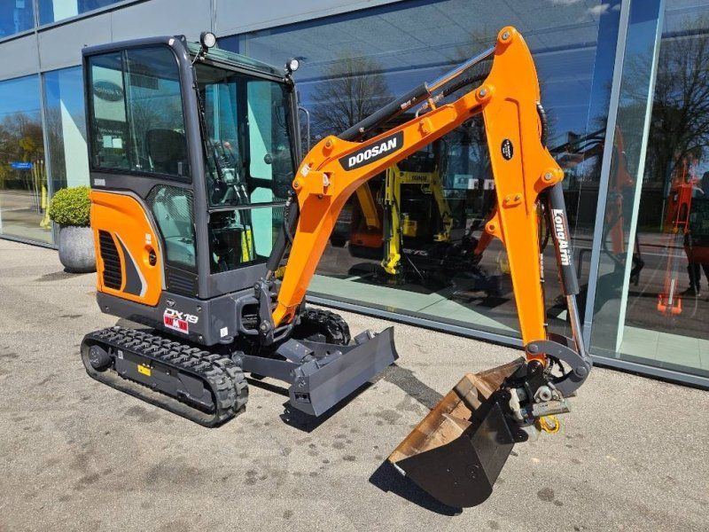 Doosan DX 19