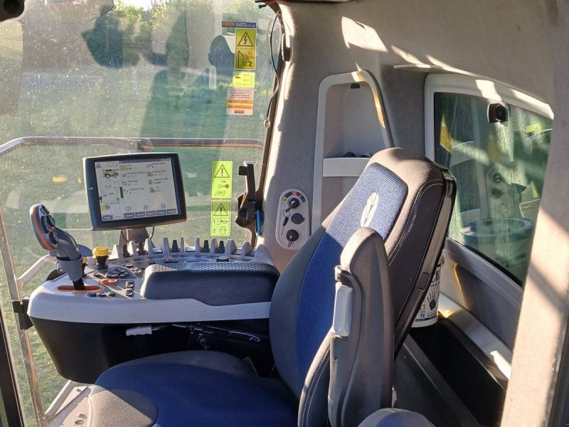 New Holland CR9.80