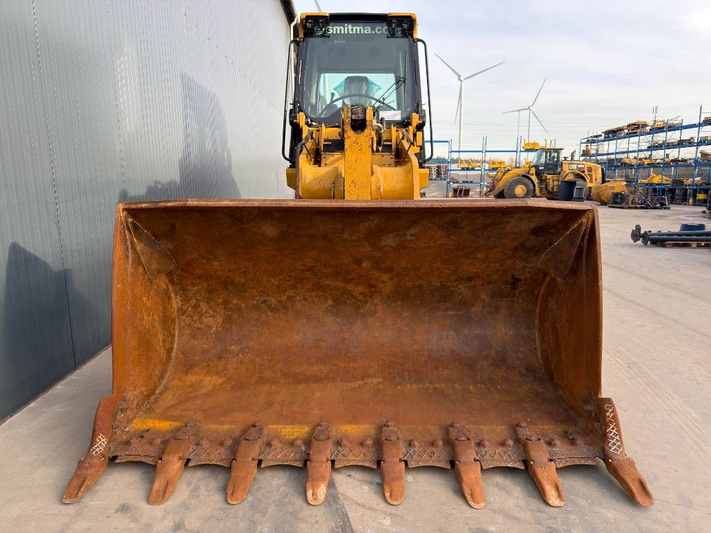 CAT 963K