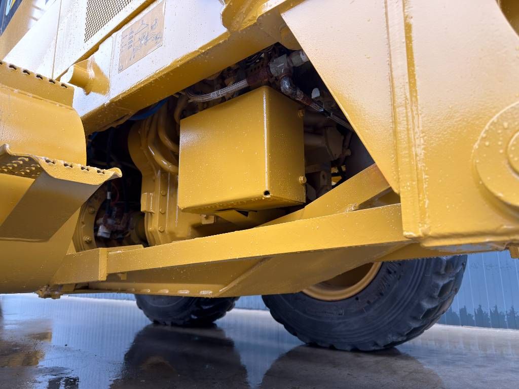 CAT 140K