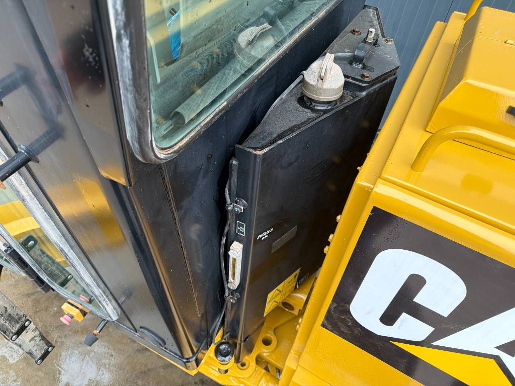CAT 140K
