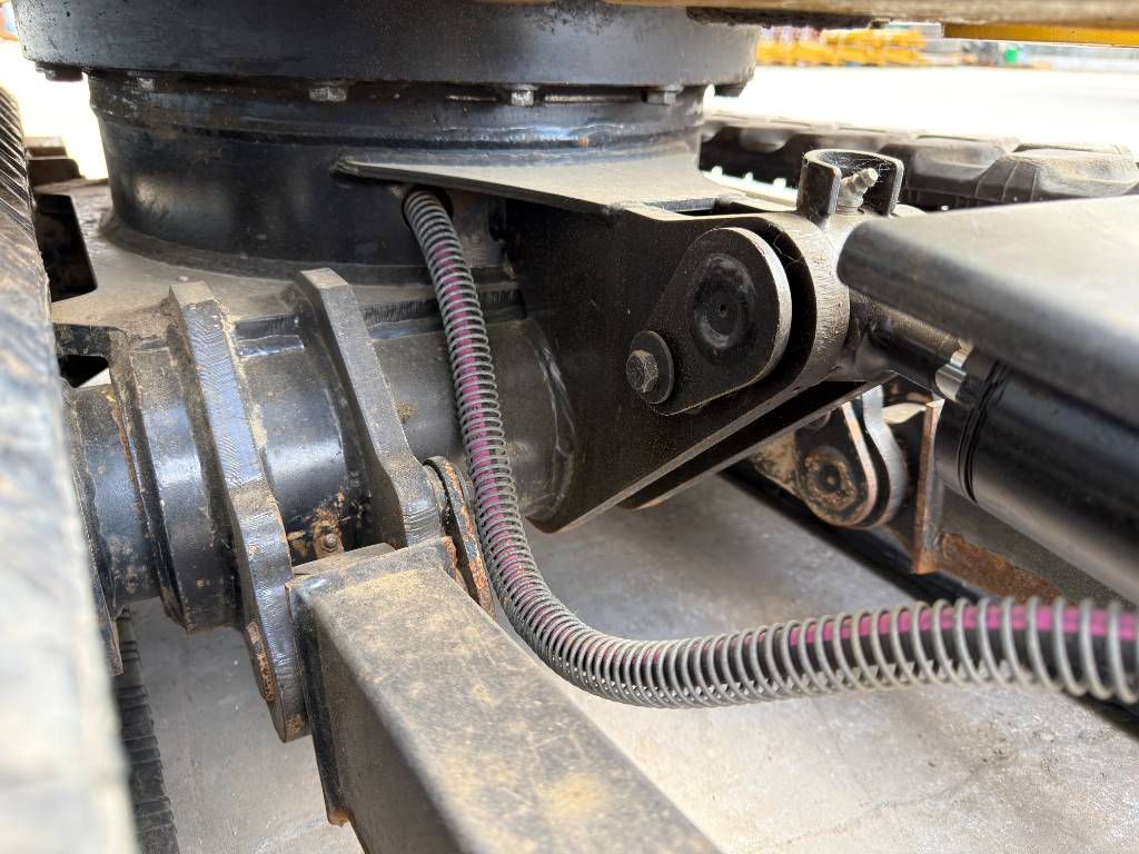 CAT 301.8