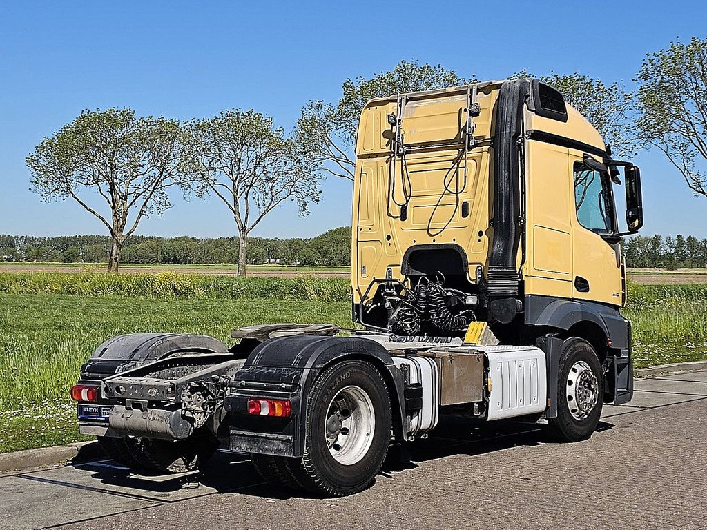 MERCEDES-BENZ ACTROS 1843