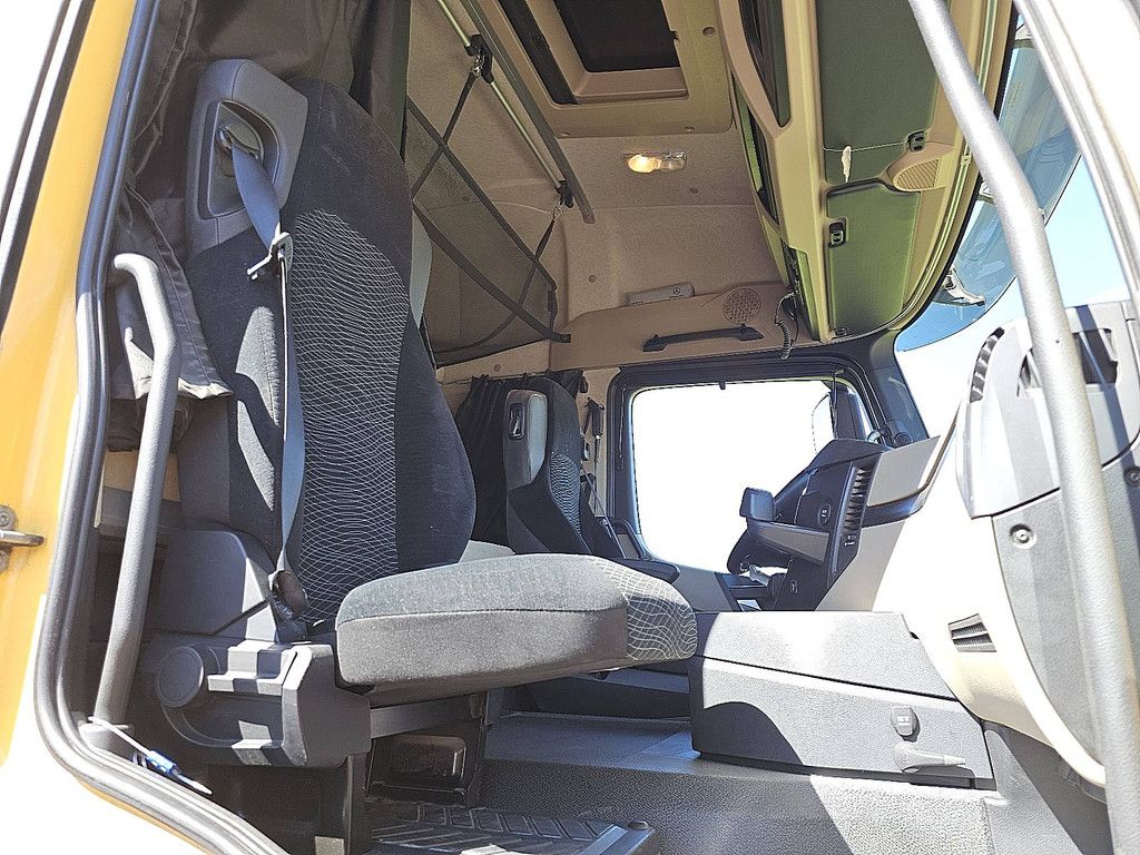 MERCEDES-BENZ ACTROS 1843