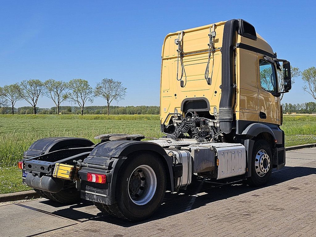 MERCEDES-BENZ ACTROS 1843
