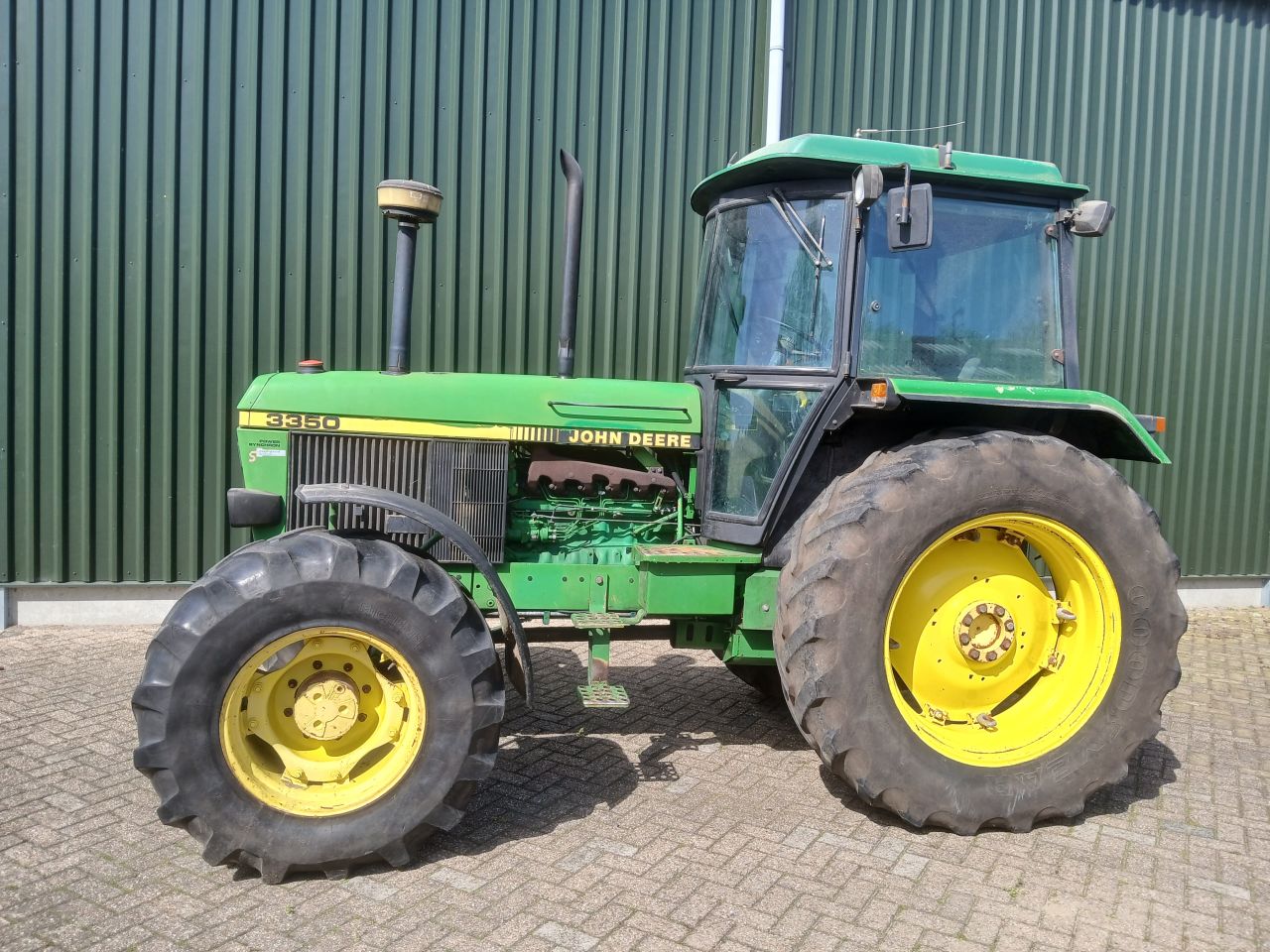 John Deere 3350