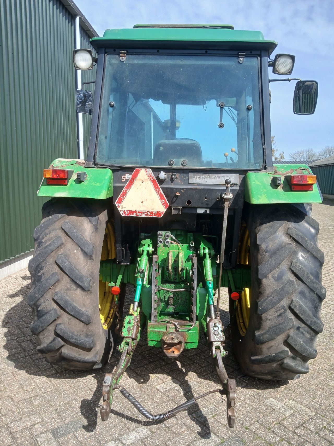 John Deere 3350