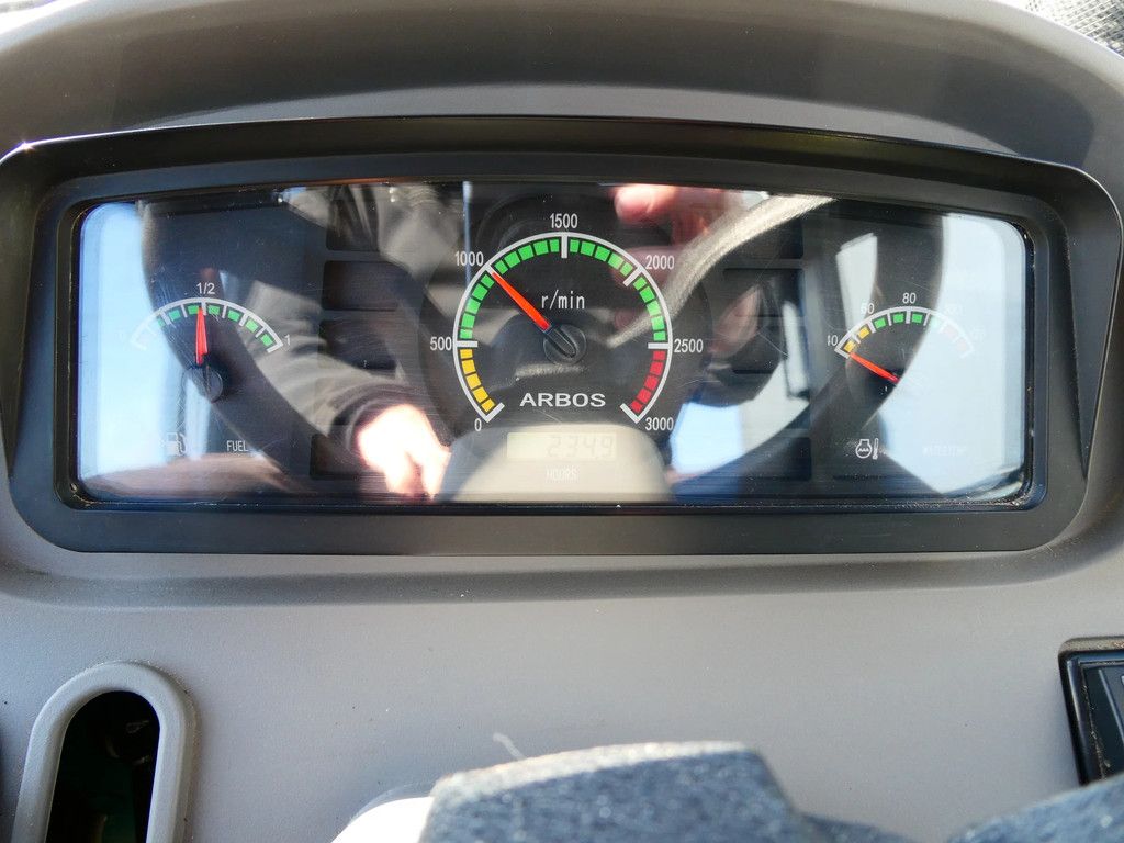 Arbos 2035 4wd / 00235 Draaiuren / Margetrekker