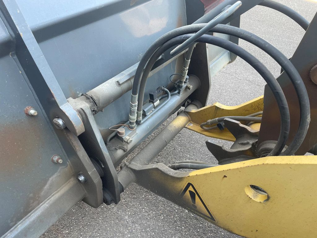 Kramer 950 ALLRAD Snelwissel 2100 Uhr !!