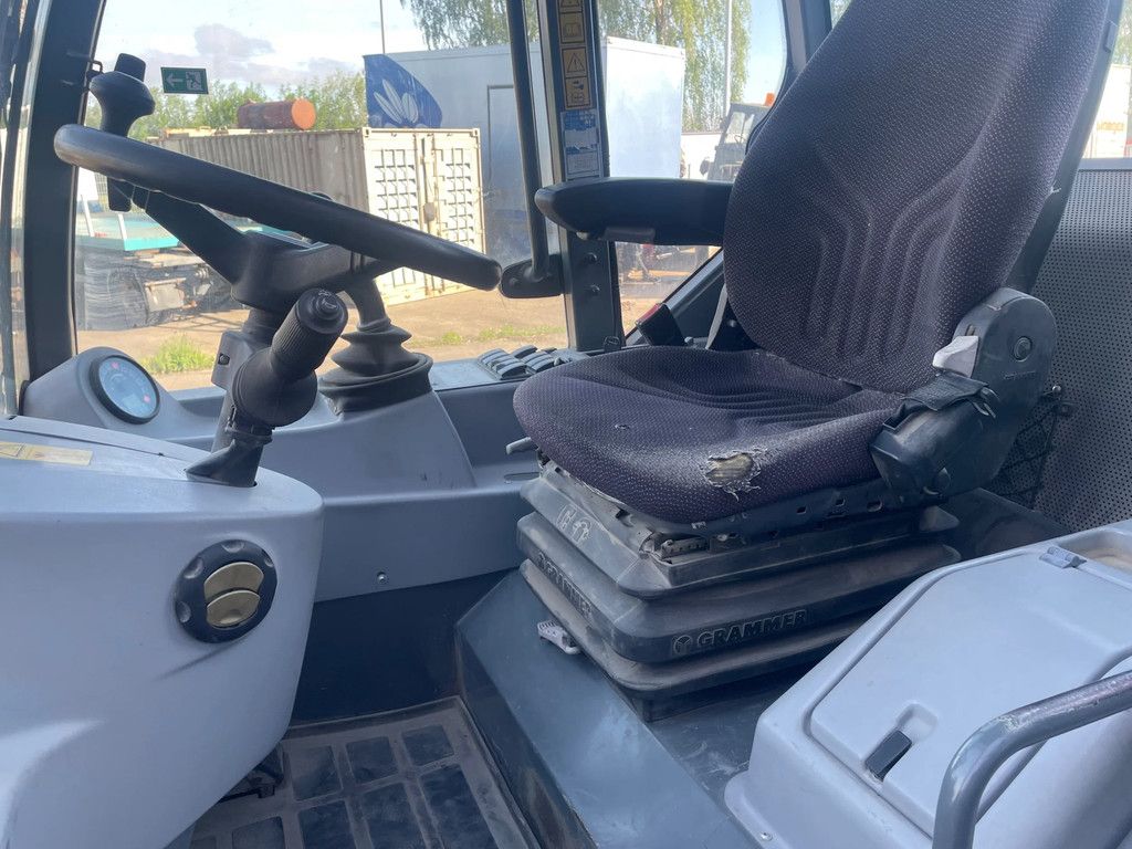Kramer 950 ALLRAD Snelwissel 2100 Uhr !!