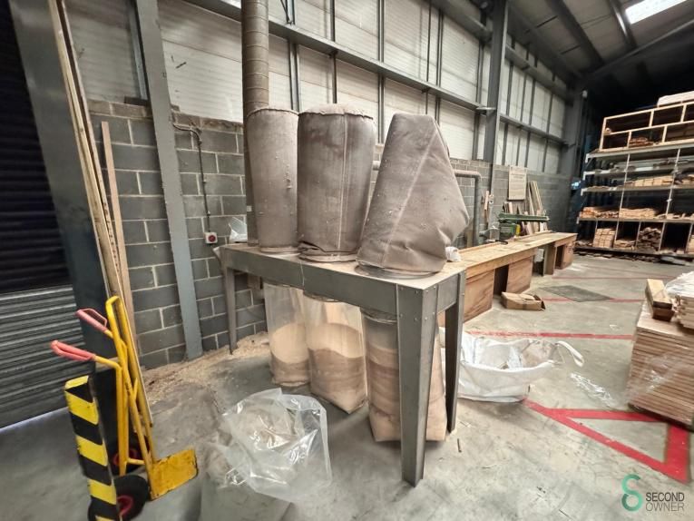 Dust extractions systems Unknown