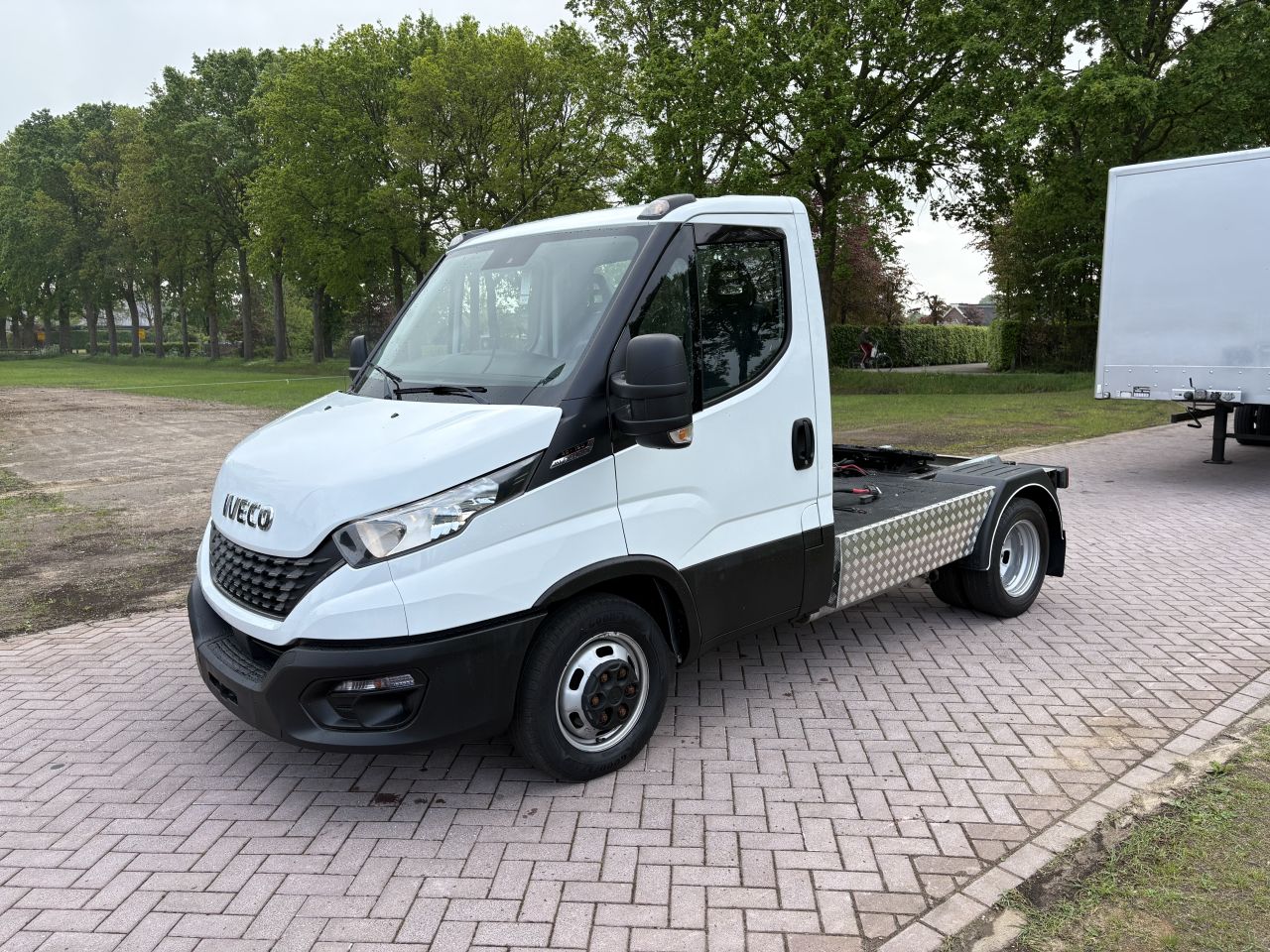 Be trekker 8.7 ton Iveco Daily 40C18 HI MATIC euro 6