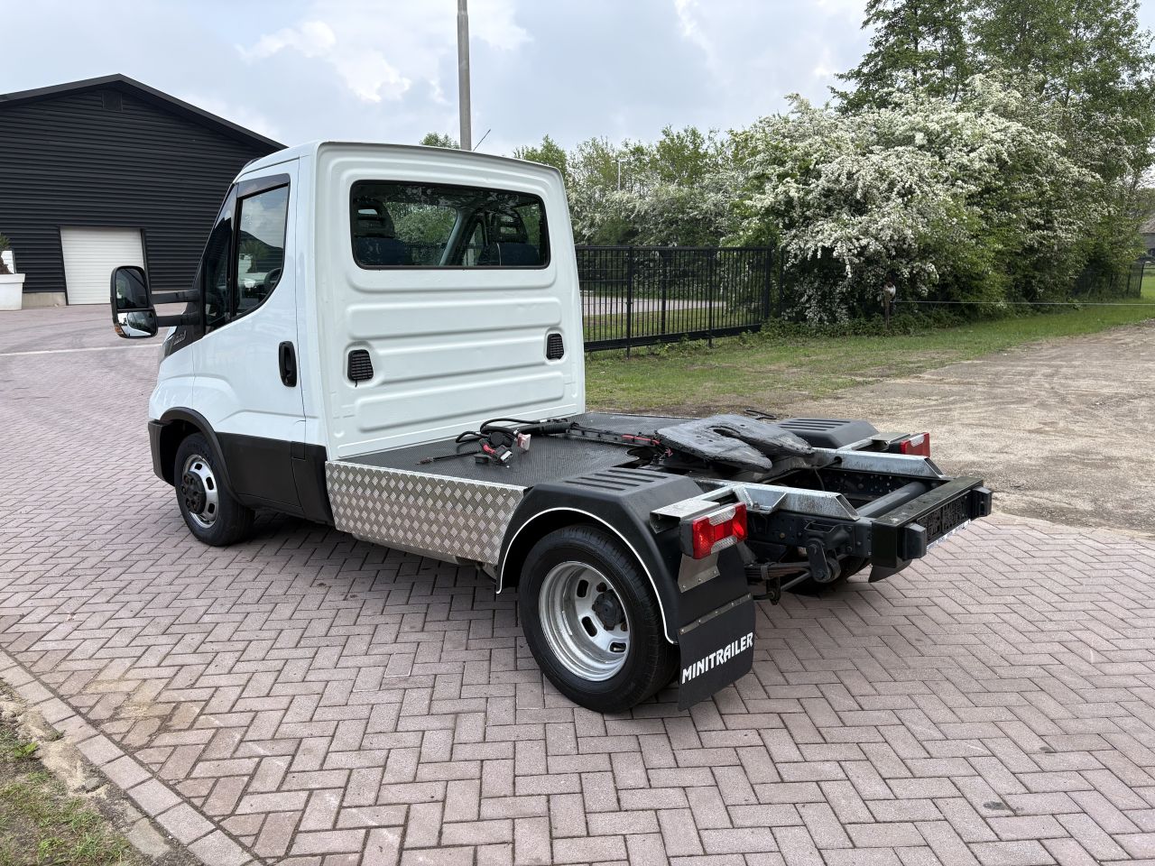 Be trekker 8.7 ton Iveco Daily 40C18 HI MATIC euro 6