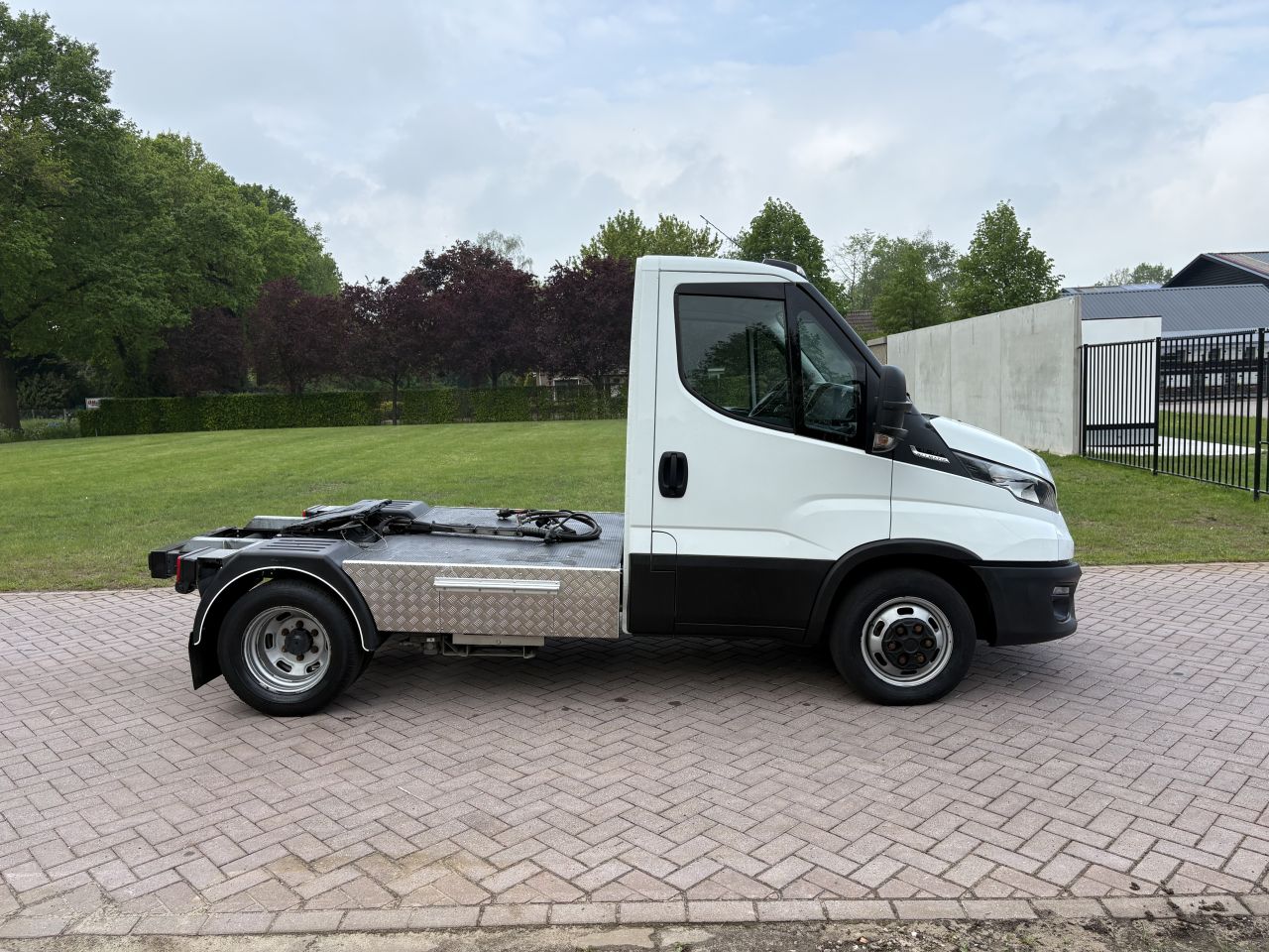 Be trekker 8.7 ton Iveco Daily 40C18 HI MATIC euro 6