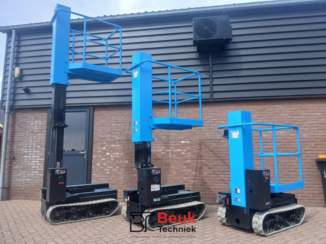 Rups hoogwerker aichi rm04b