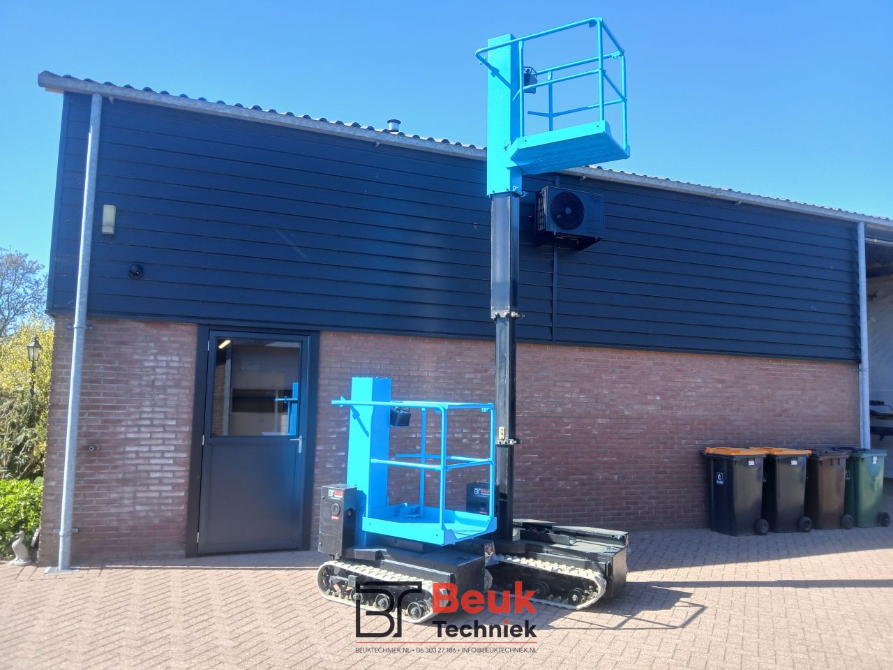 Rups hoogwerker aichi rm04b