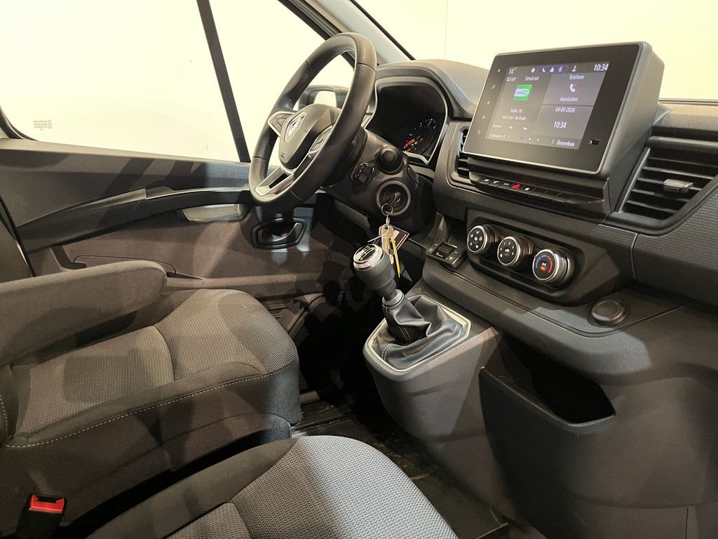Renault Trafic 2.0 dCi 130 PK L1H1 Servicebus / Inrichting / Euro 6 / Schuifdeur L + R / 220V. / Airco / CarPlay / Camera / Trekhaak / Cruise Control / LED / 3-Zits / 31.500 KM!!