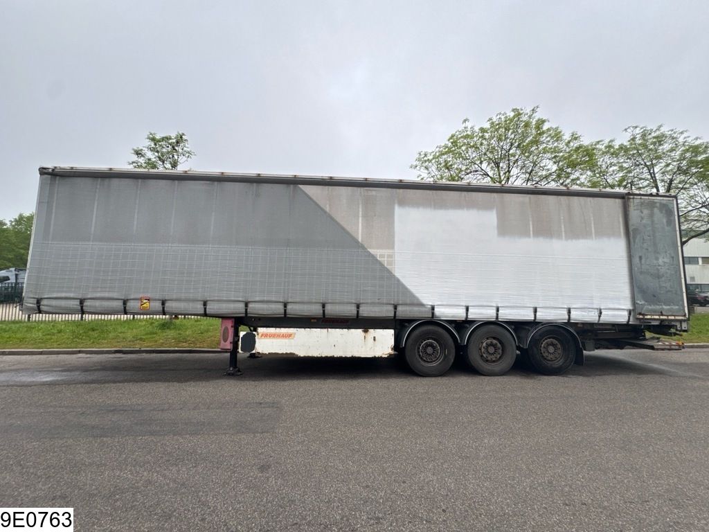 Fruehauf Tautliner aluminum side panels