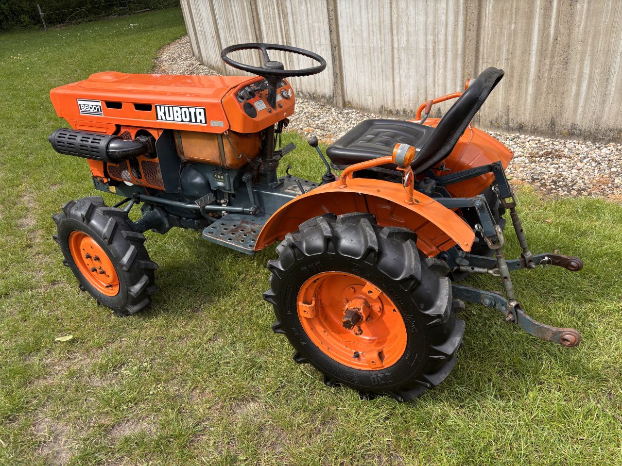 Kubota B6001 4WD met NL kenteken - incl onderhoudsbeurt