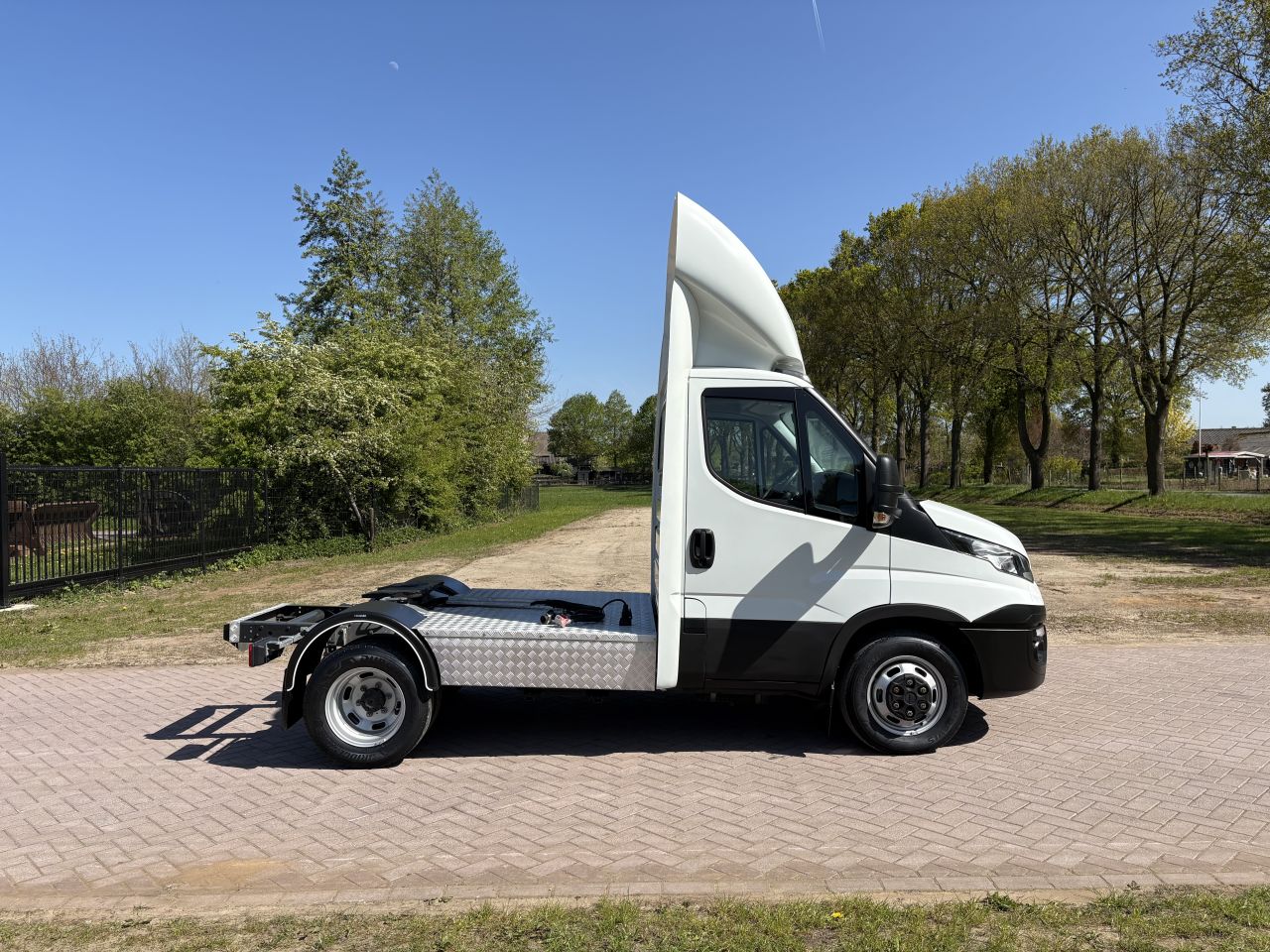 Be trekker 9.4 TON Iveco Daily 40C18 Hi Matic euro 6