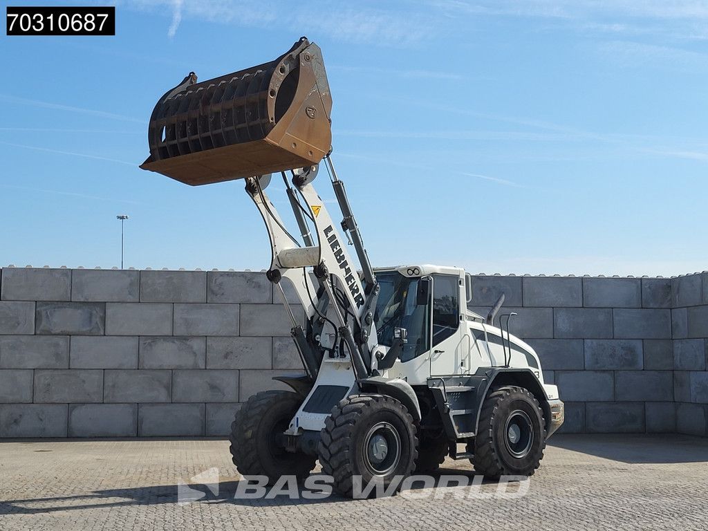 Liebherr L538