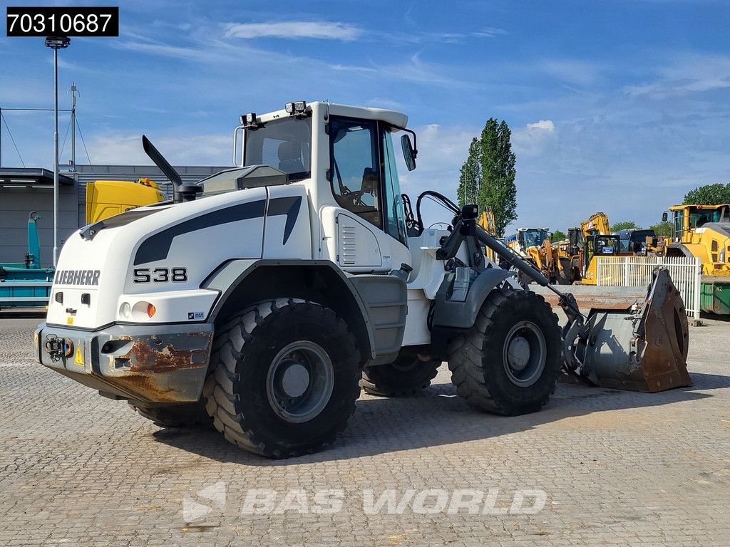 Liebherr L538