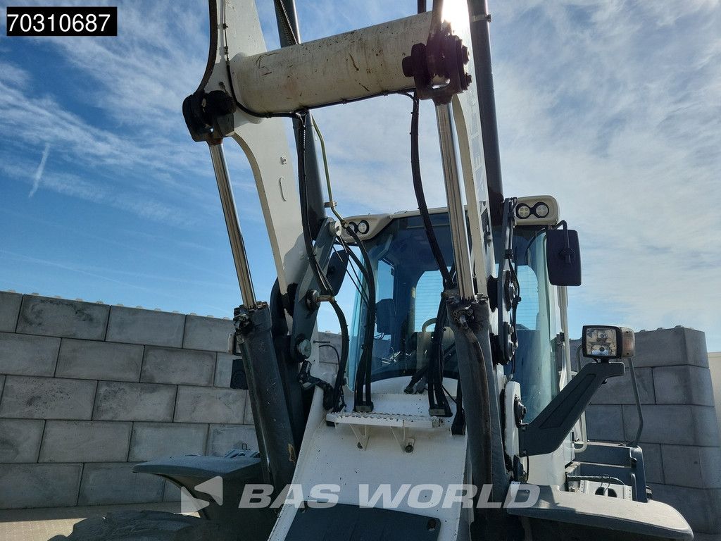 Liebherr L538