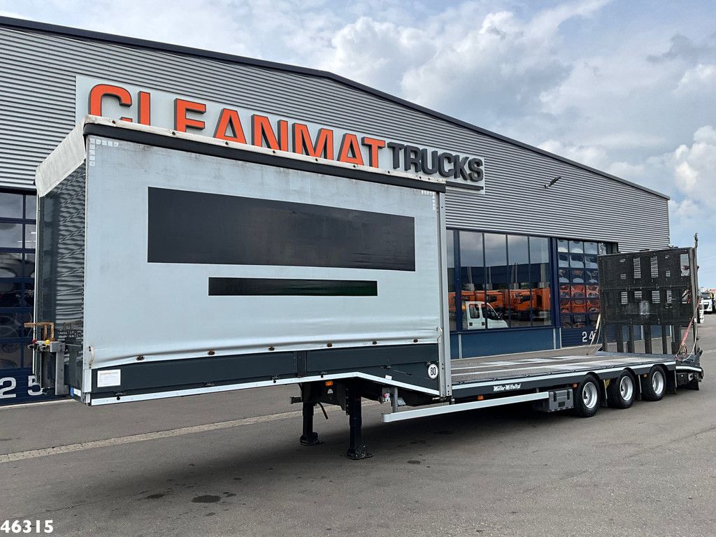 Muller Mitteltal 3-assige dieplader met oprijrampen Machine / Heftruck transport