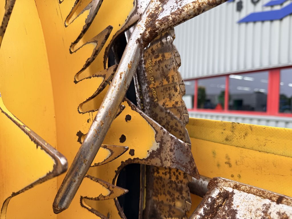 New Holland 60BFIE 8-Rij Maisbek