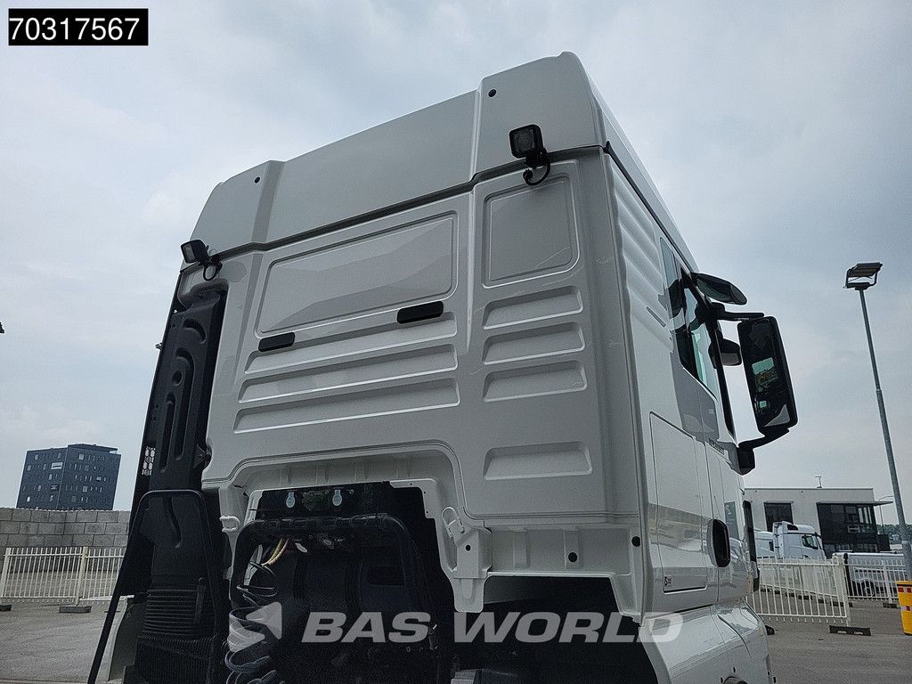 MAN TGX TGX 33.500 6X4 Low Mileage! XLX Retarder Big-Axle Navi ACC
