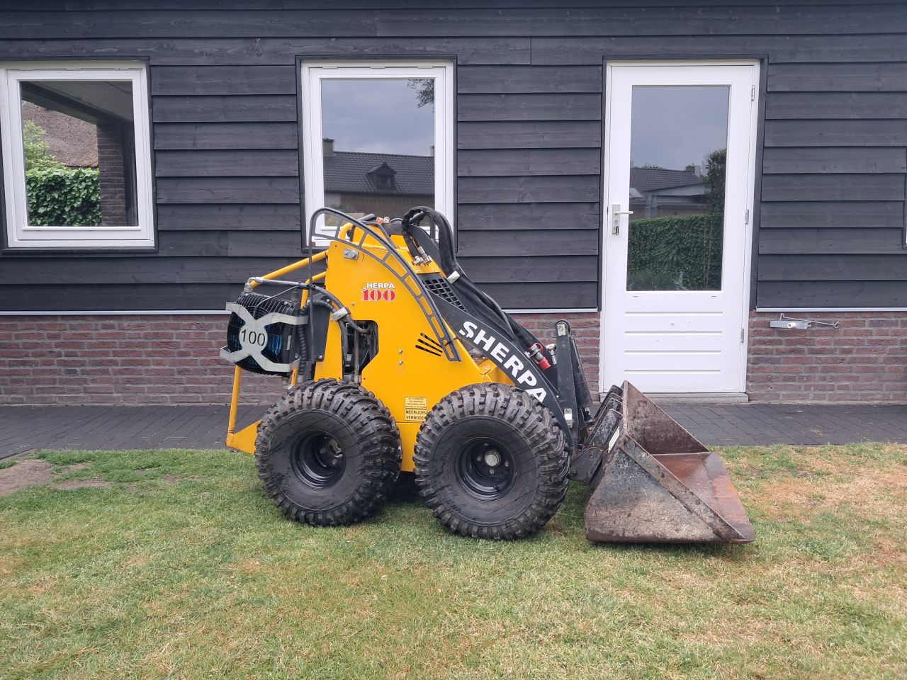 Sherpa 100 ( Bj 2022 ) Skidster / Giant / Mini shovel / Honda