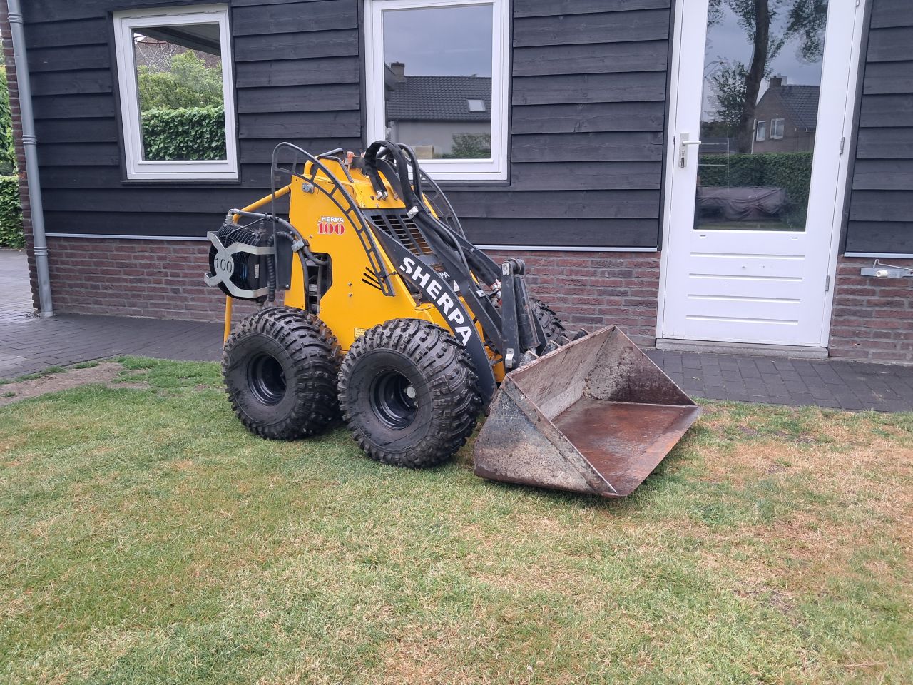 Sherpa 100 ( Bj 2022 ) Skidster / Giant / Mini shovel / Honda