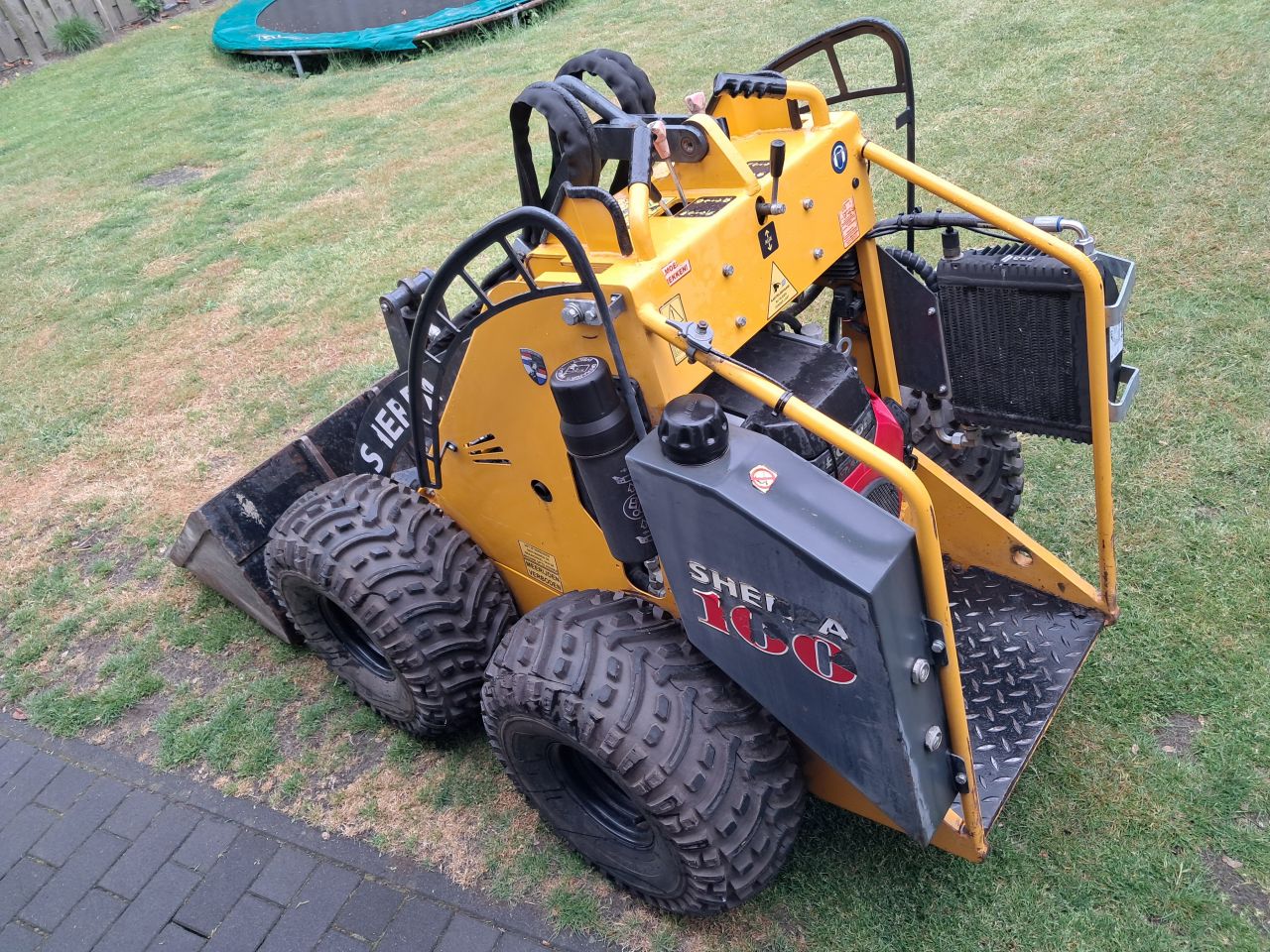 Sherpa 100 ( Bj 2022 ) Skidster / Giant / Mini shovel / Honda