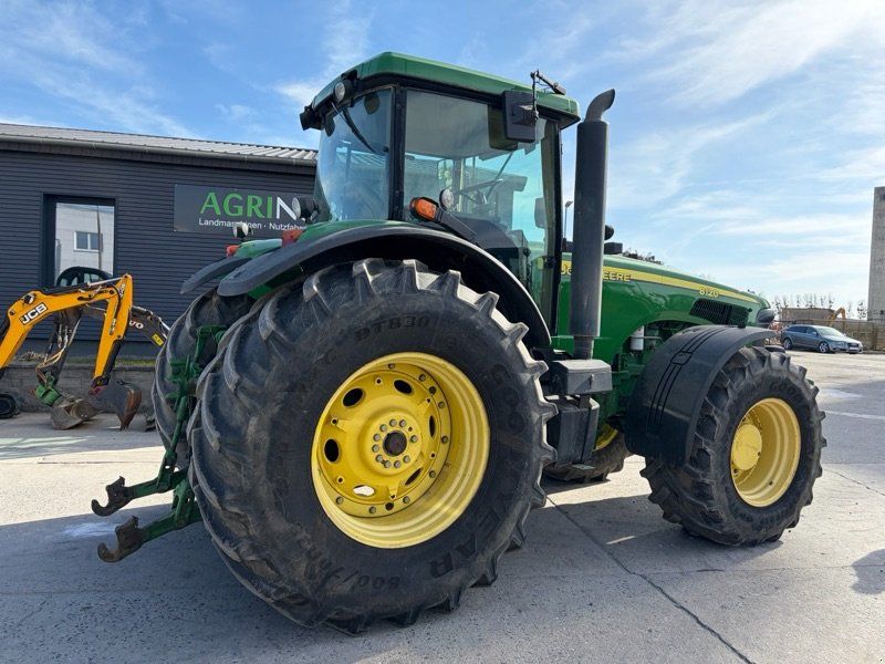 John Deere 8120 PowrShift